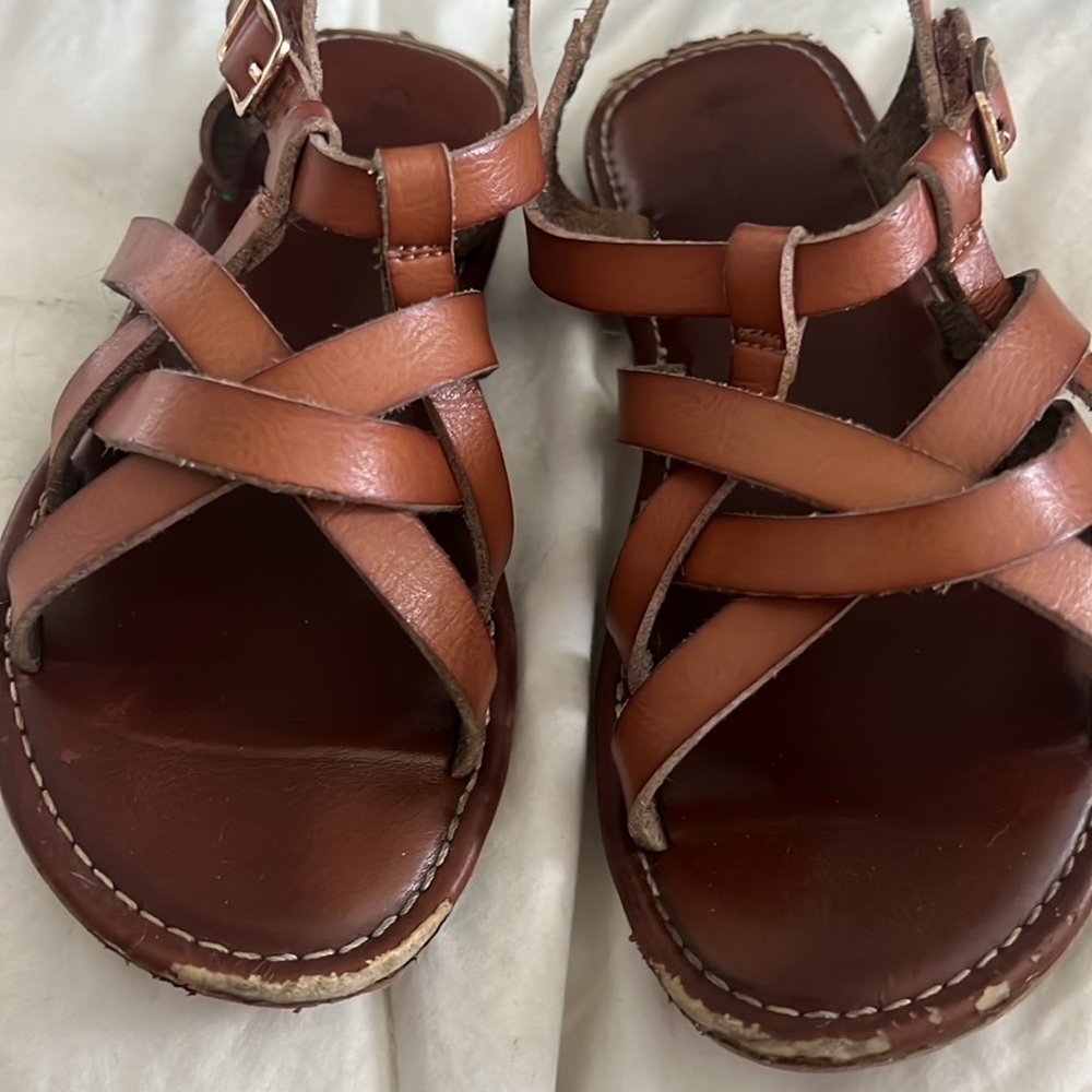 Sandals Lot - Picture 4 of 6